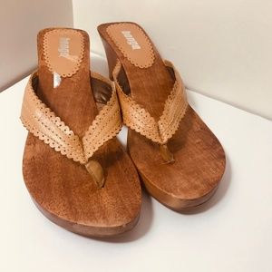 Bongo Womens leather push toe  peaches Wood clogs